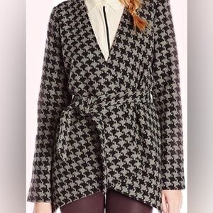 Jack by BB Dakota Houndstooth Belted Jacket Coat in Black & Gray